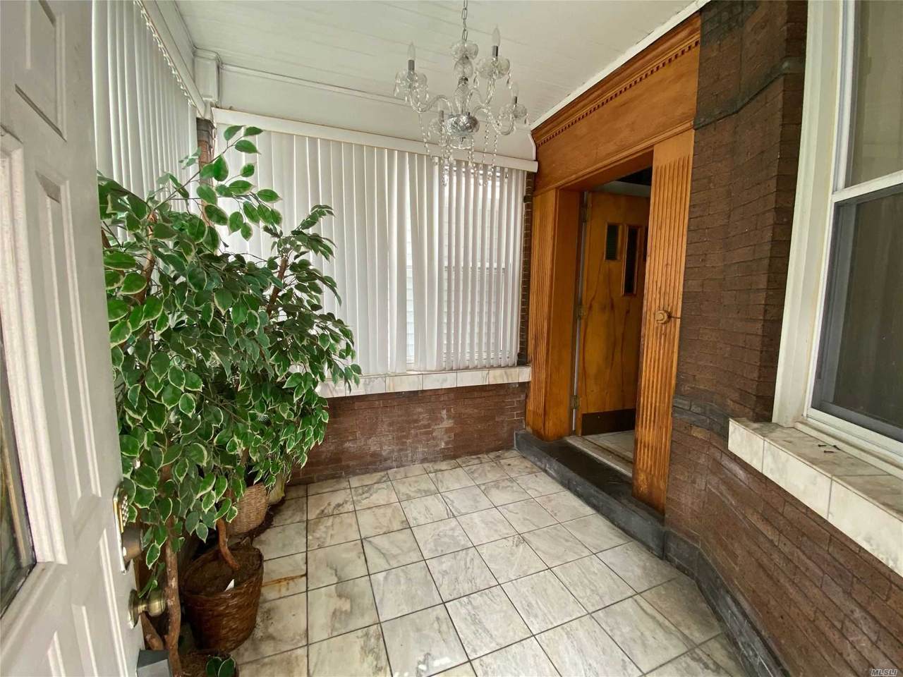 96 Poplar St - Photo 1