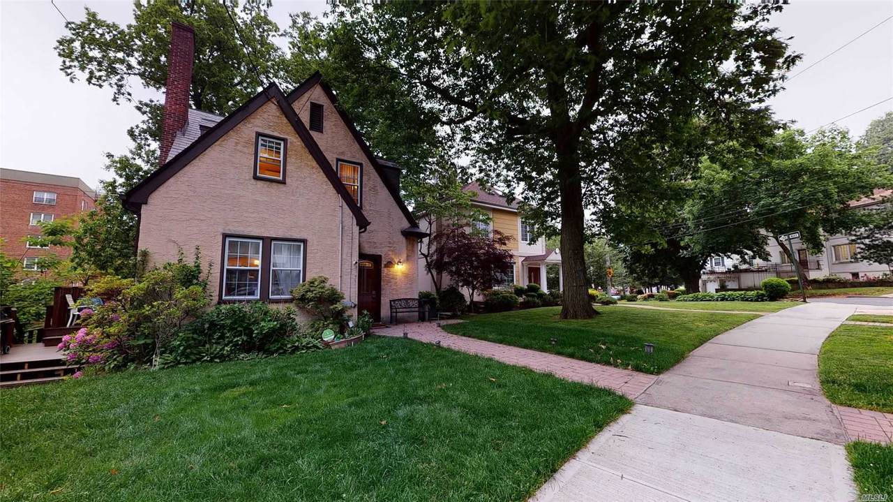 45-91 Browvale Lane - Photo 1