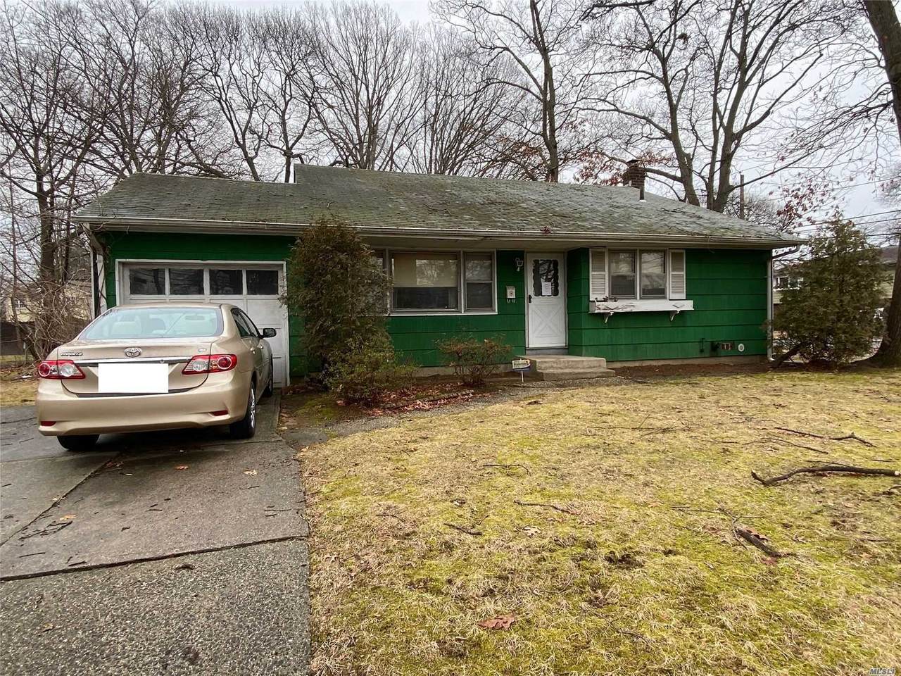 993 Erie Road - Photo 1