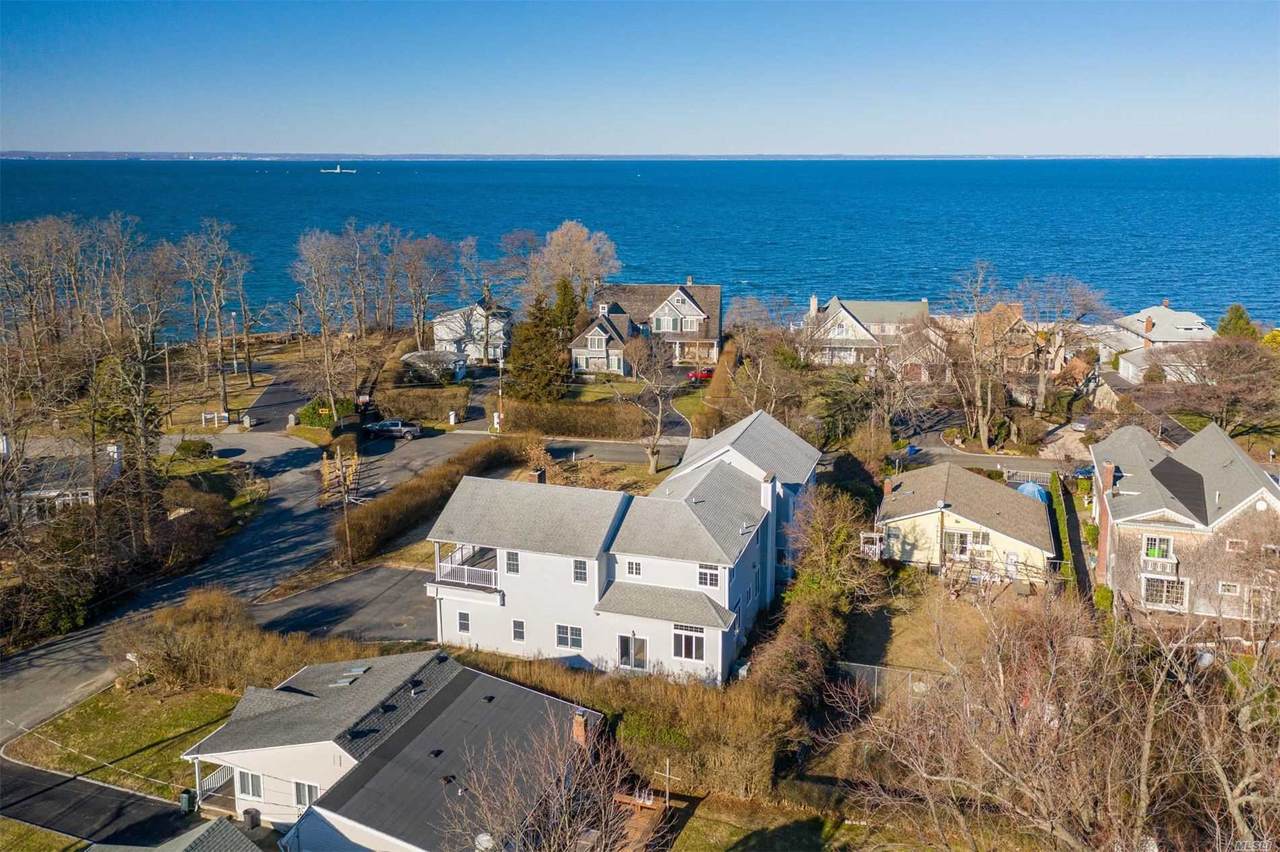 123 Soundview Terrace - Photo 1
