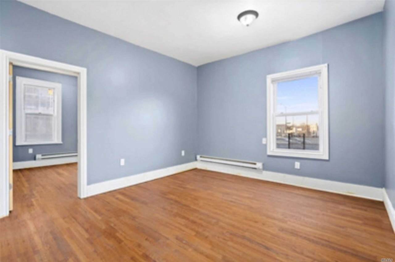 313 Amber Street - Photo 1