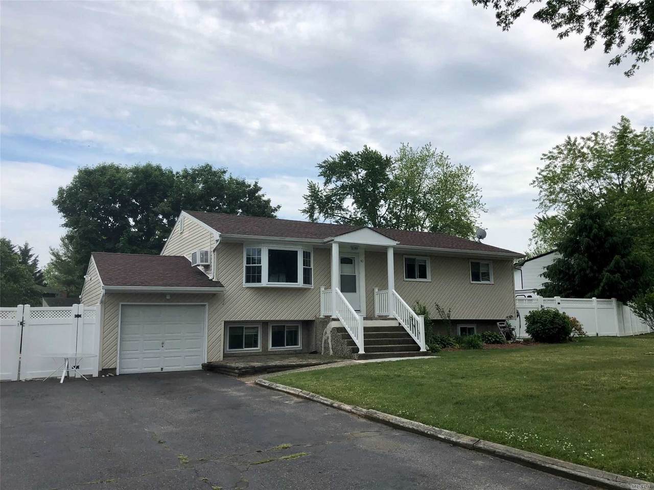 40 Yale Street - Photo 1