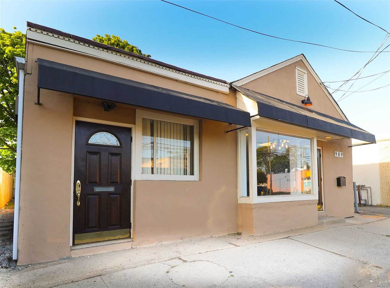 989 Jerusalem Avenue - Photo 1