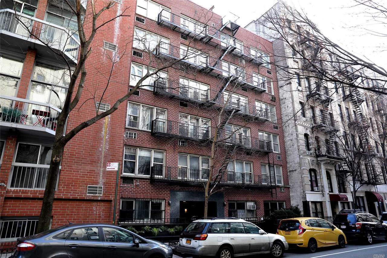 180 Thompson Street - Photo 1