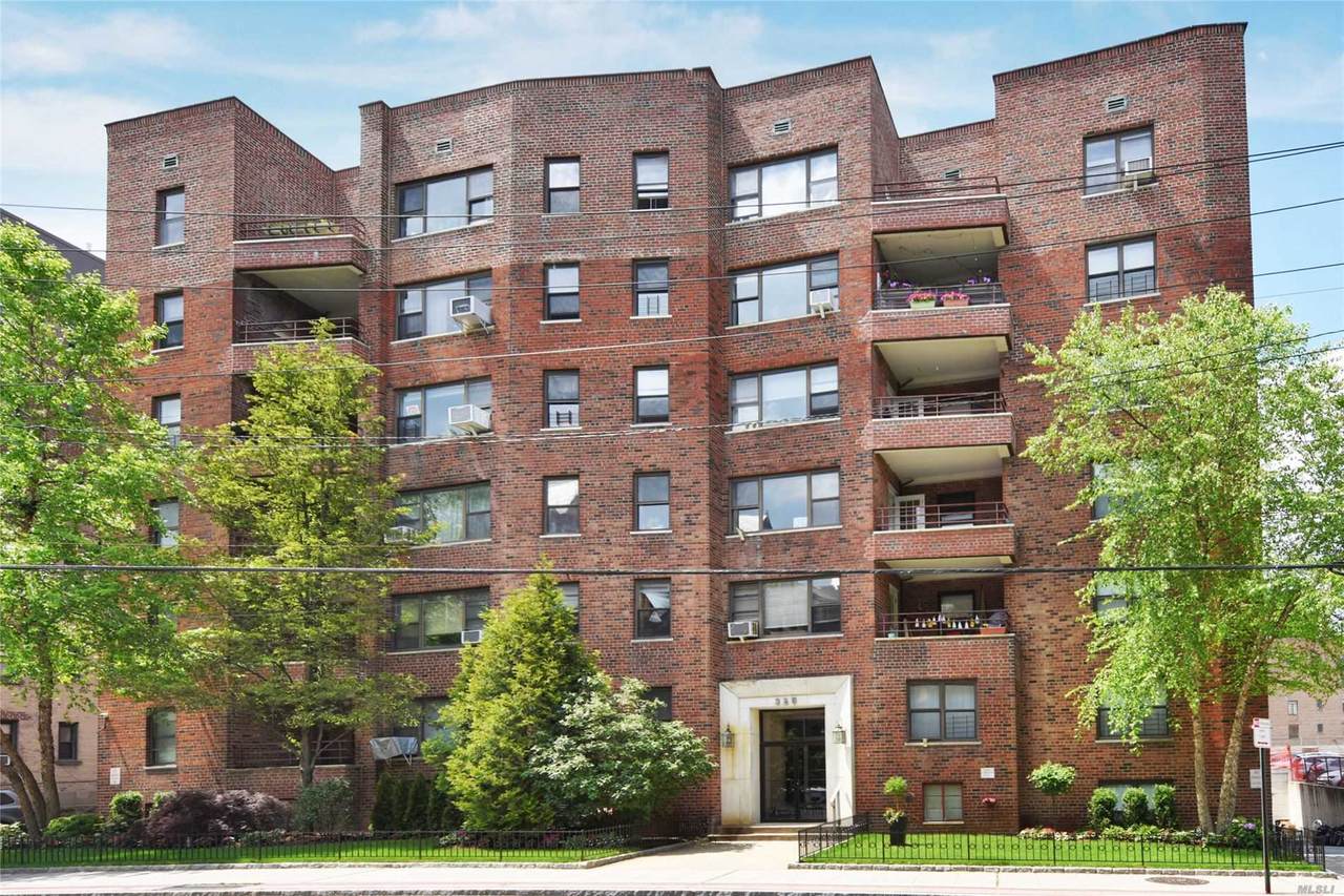 325 Main Street - Photo 1
