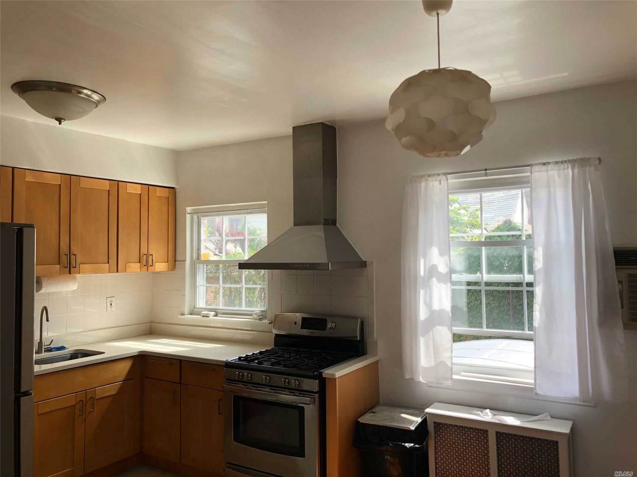 73-51 Utopia Pkwy - Photo 1