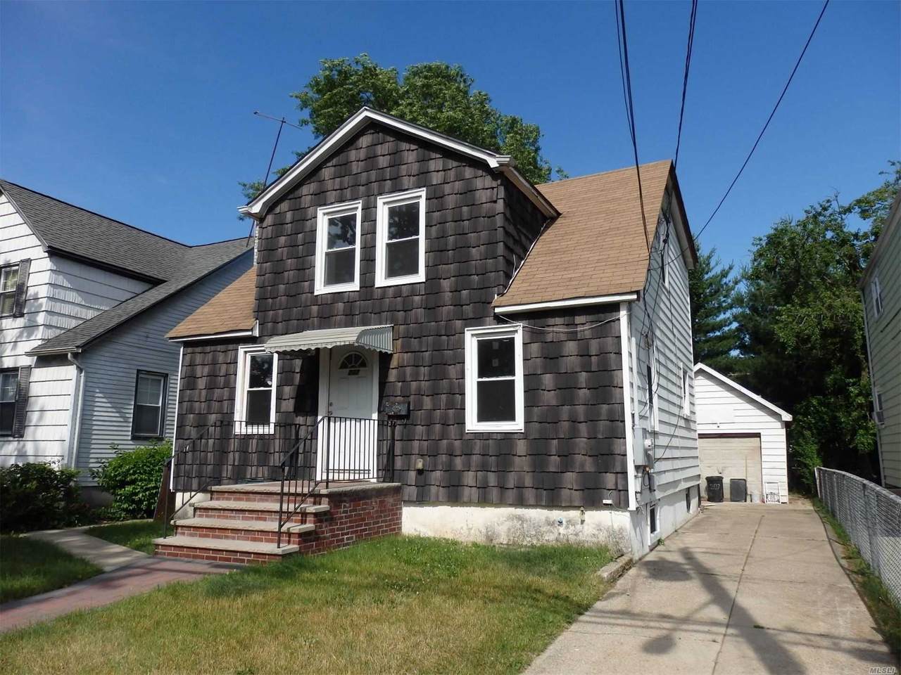 207 Butler Boulevard - Photo 1