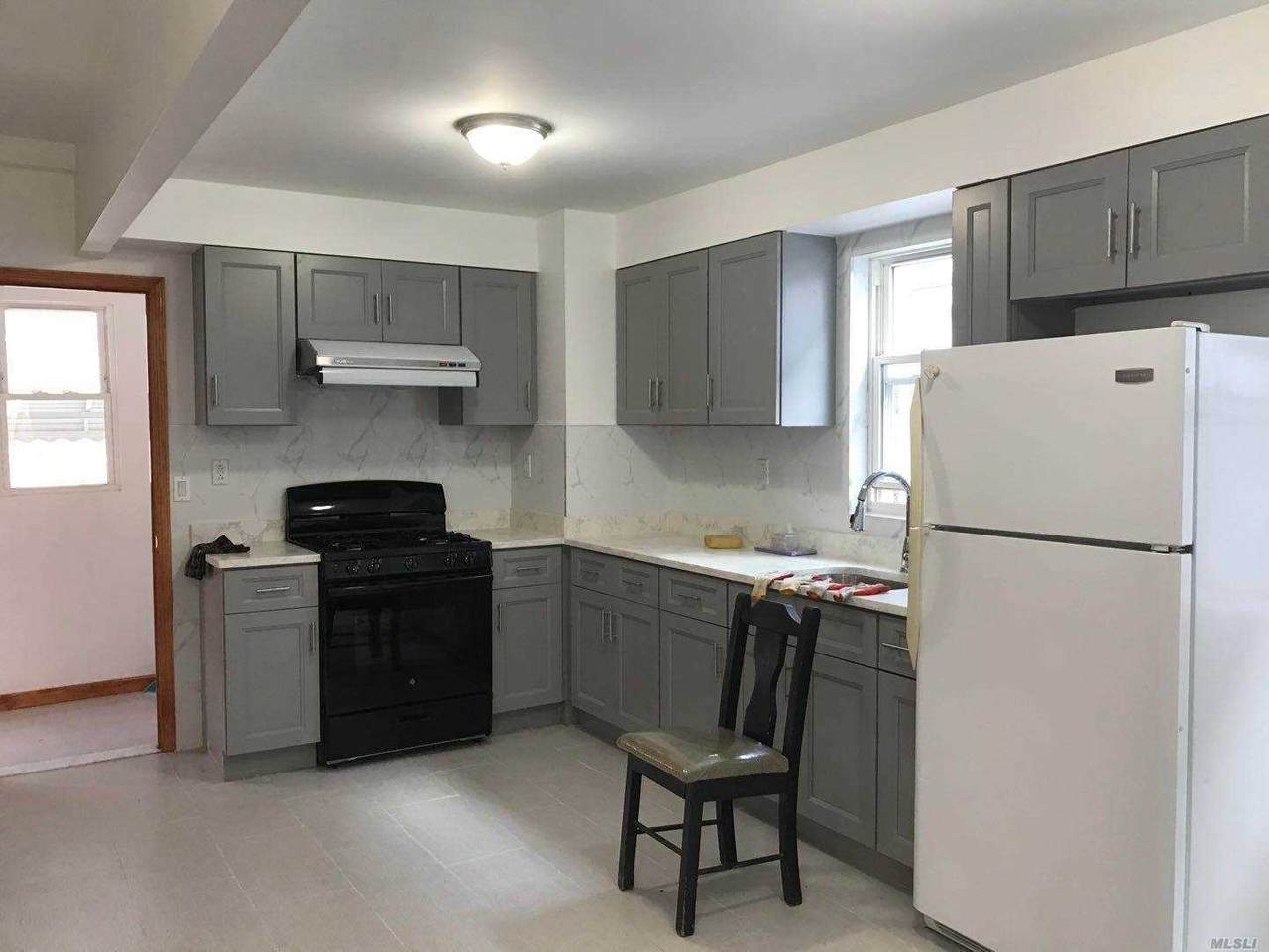 7610 45 Avenue - Photo 1
