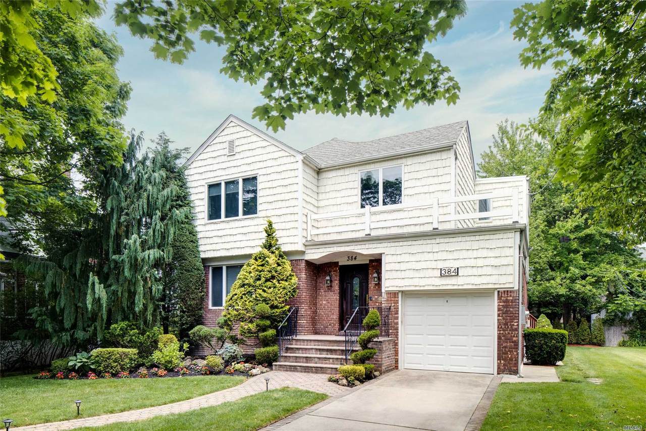 384 Eastwood Rd - Photo 1