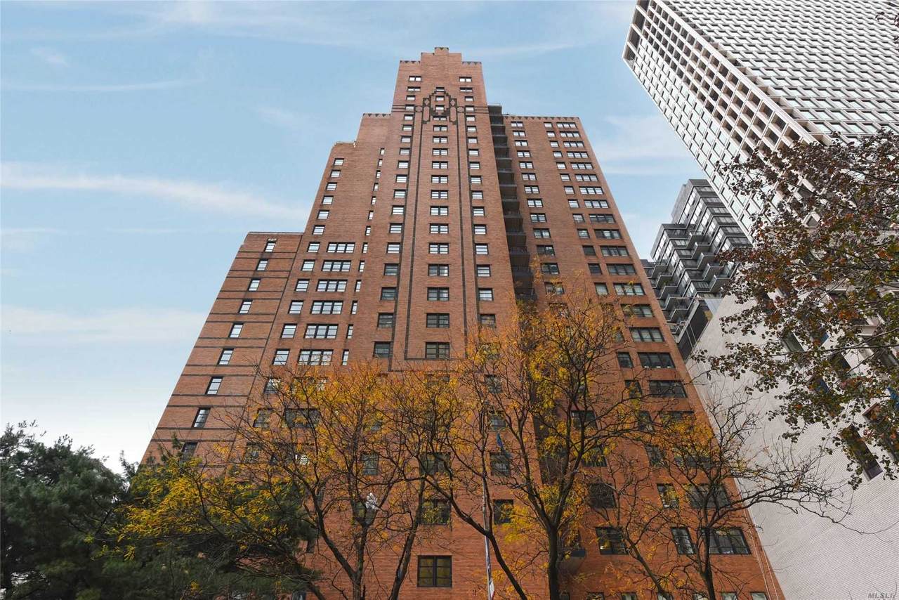43 61st Street - Photo 1