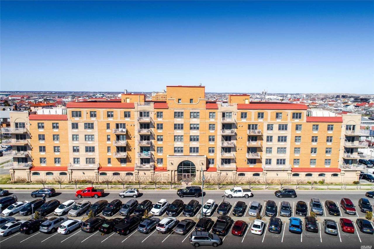125 Broadway - Photo 1