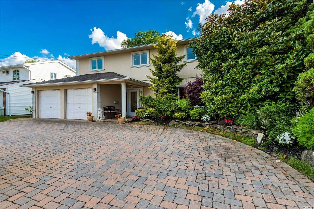 1944 Cynthia Ln - Photo 1