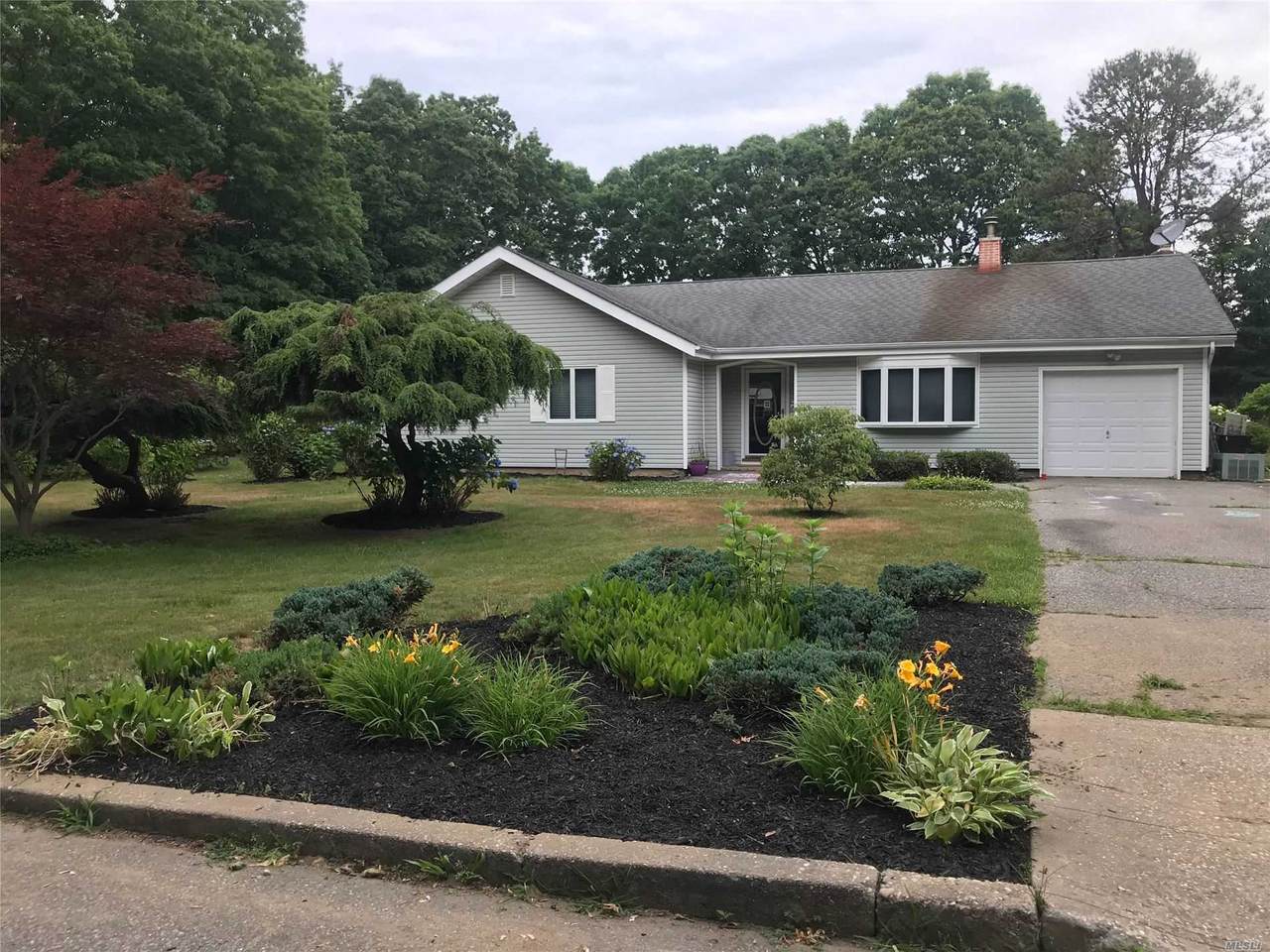 5 Jodi Drive - Photo 1