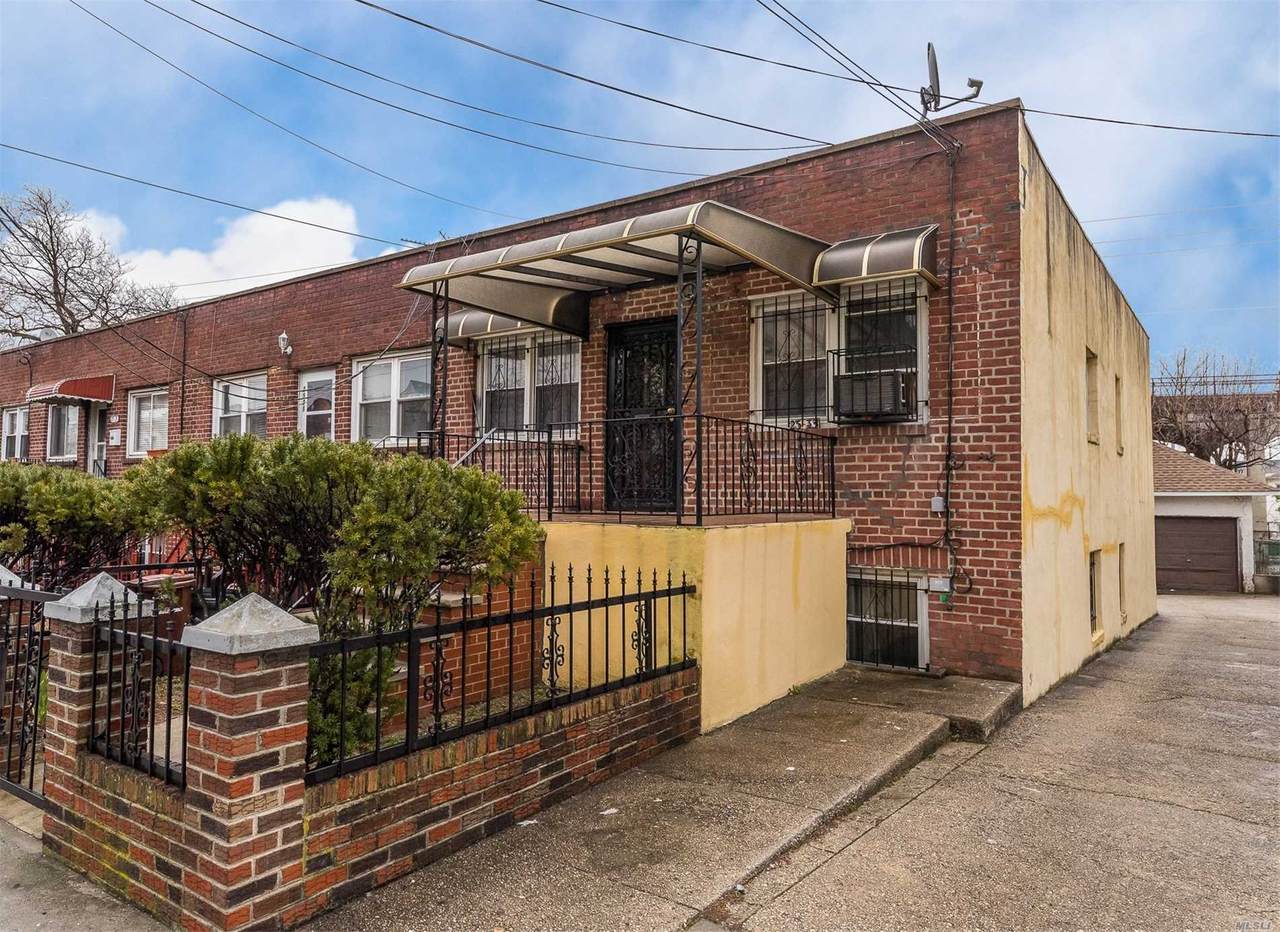 25-33 Far Rockaway Boulevard - Photo 1