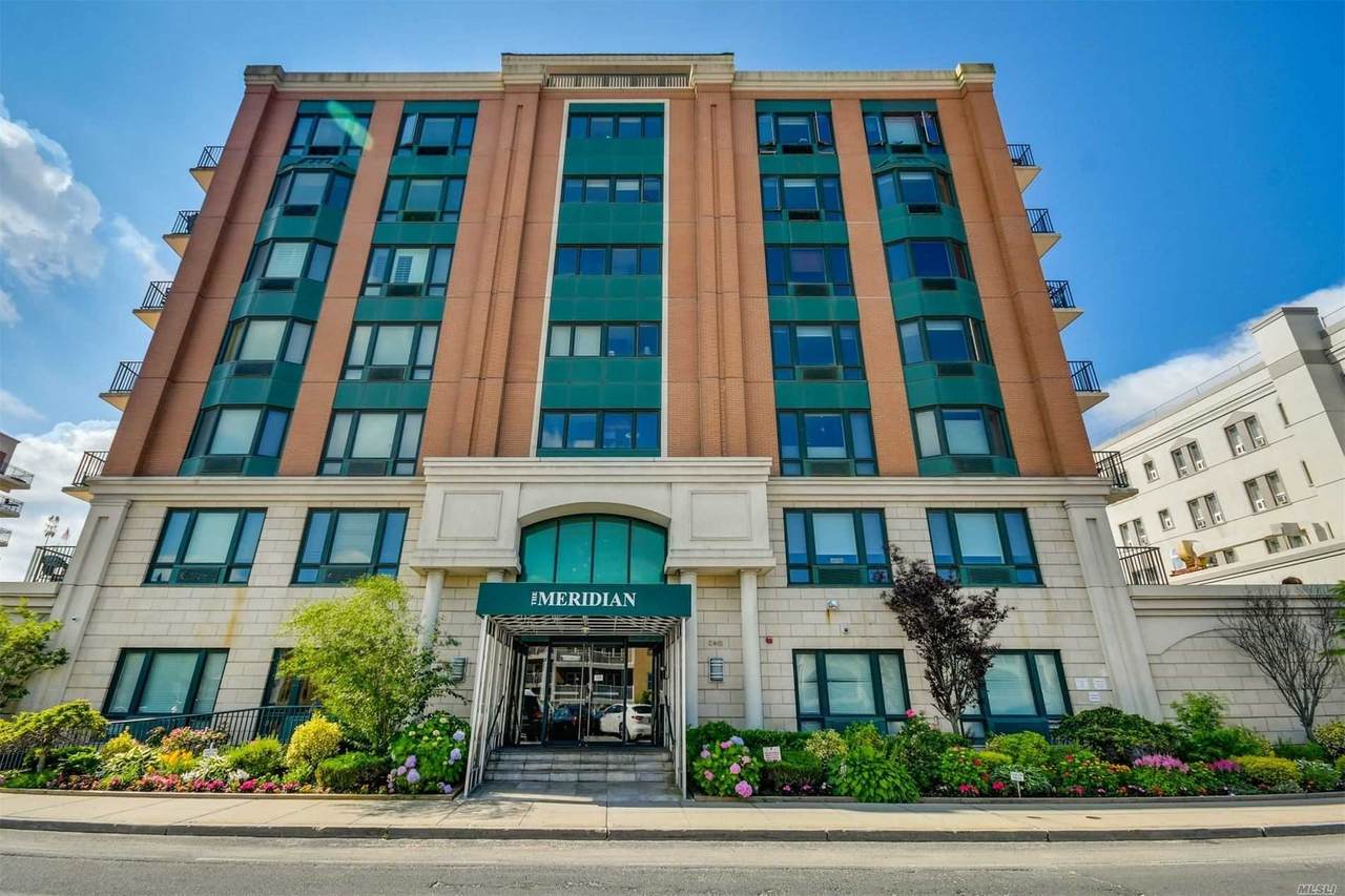 260 Broadway - Photo 1
