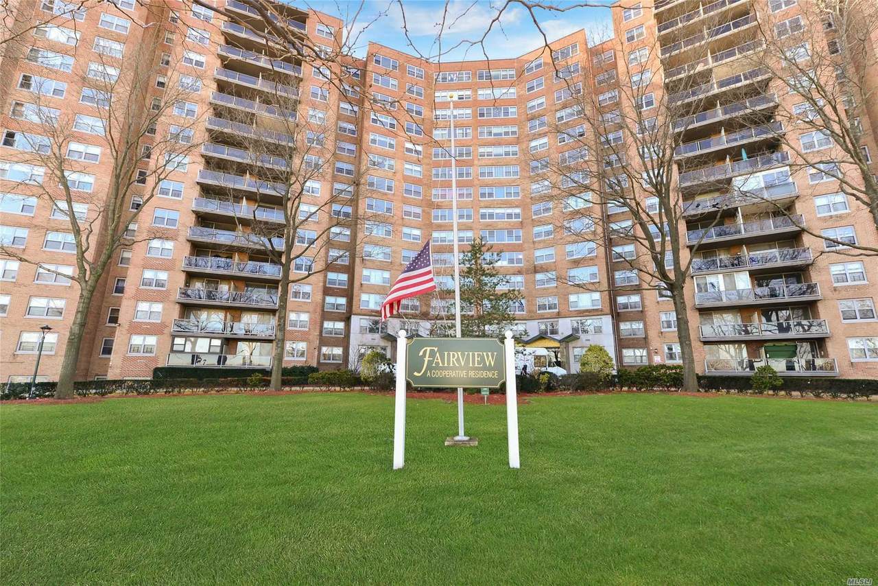 61-20 Grand Central Parkway - Photo 1