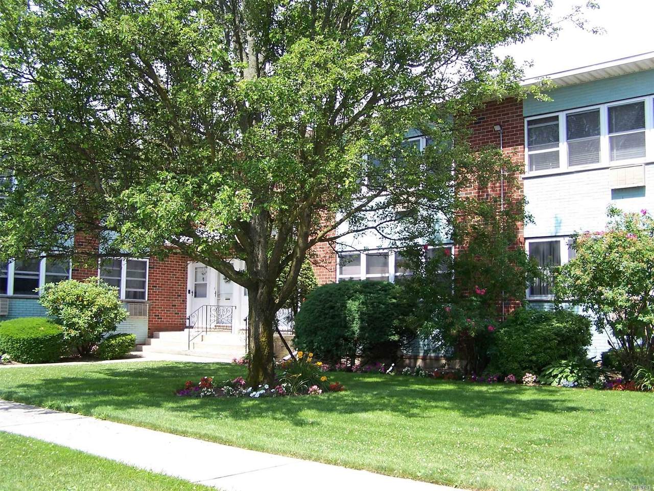 121 Farber Drive - Photo 1