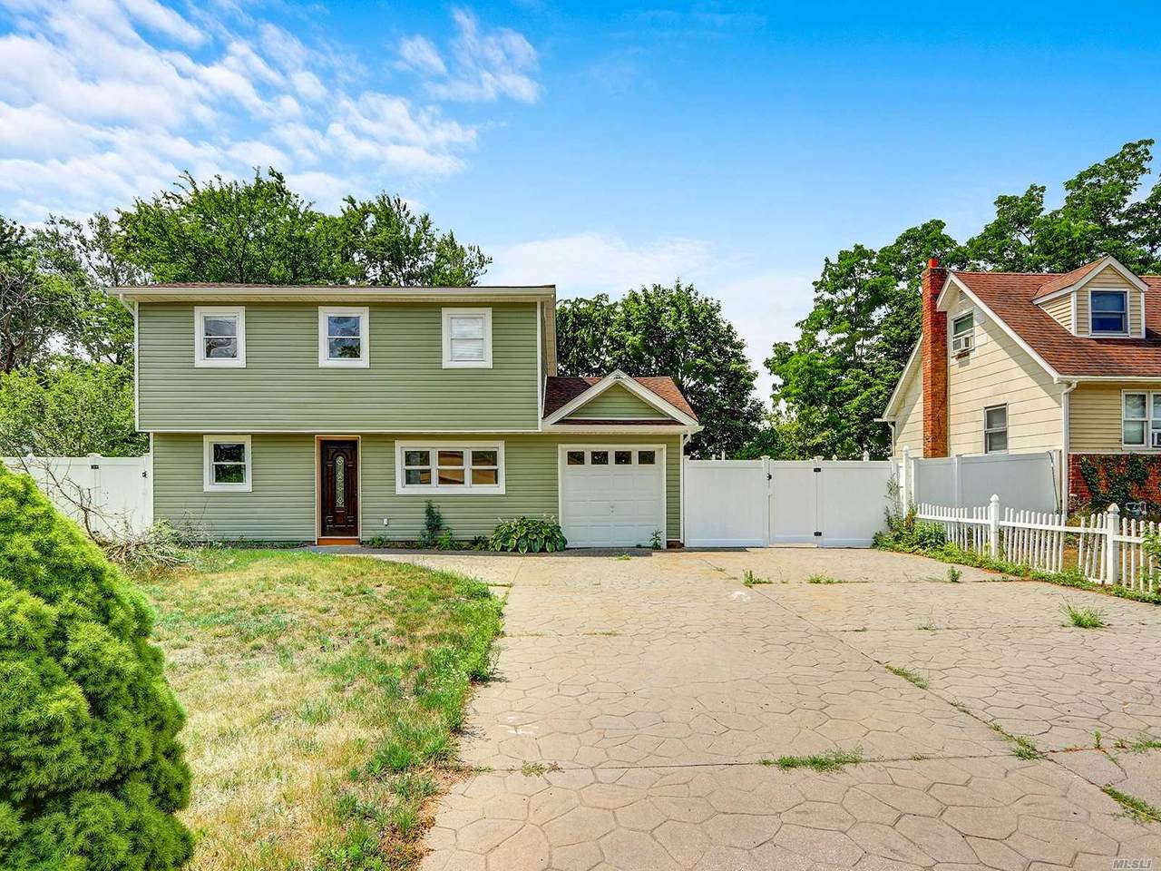 636 Old Town Road - Photo 1