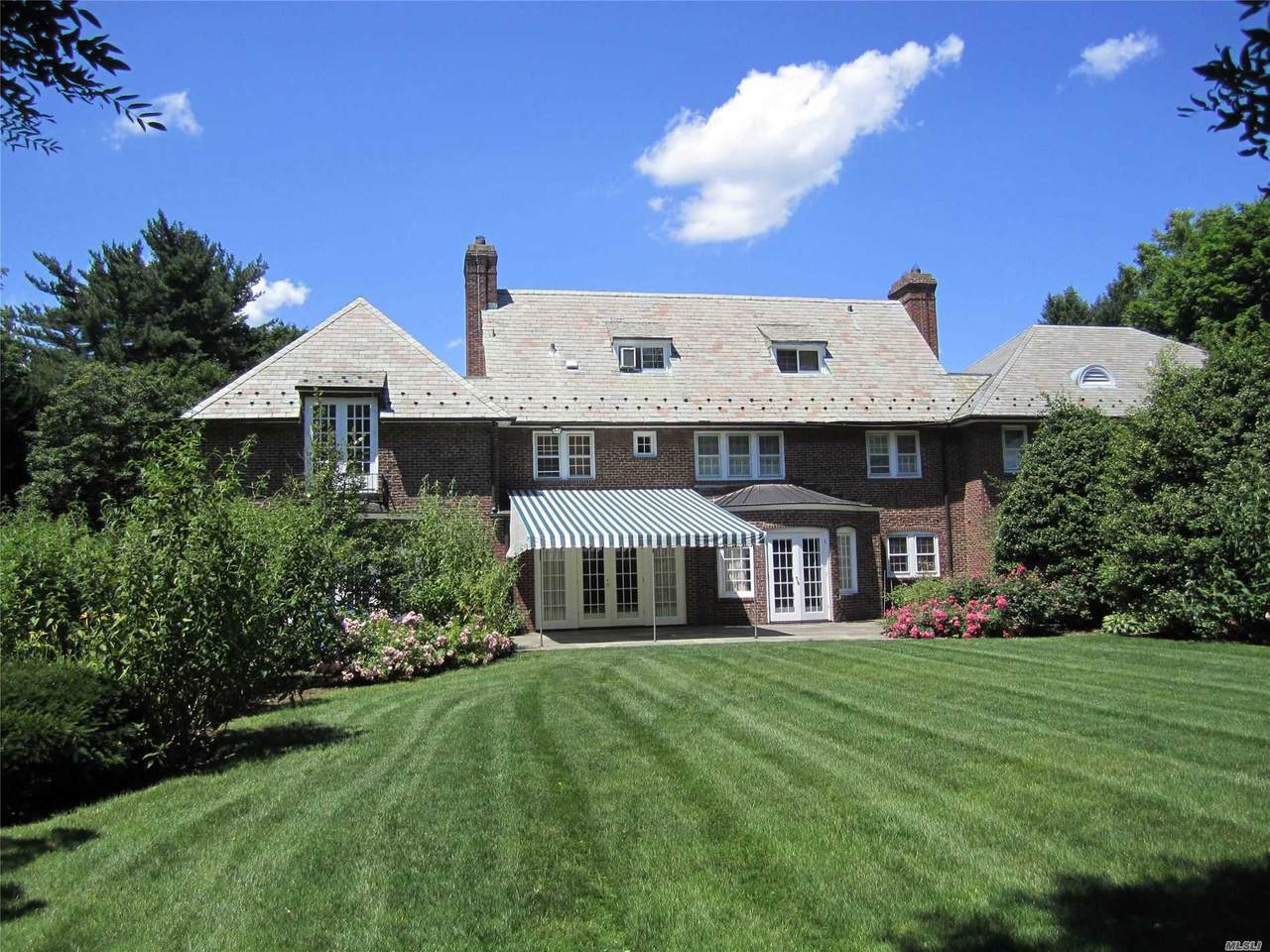 9 Meadow Spring Lane - Photo 1