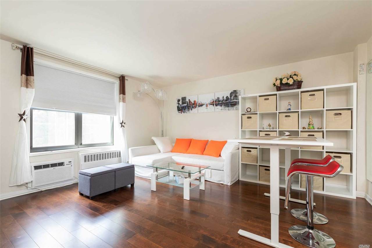 209-10 41 Avenue - Photo 1