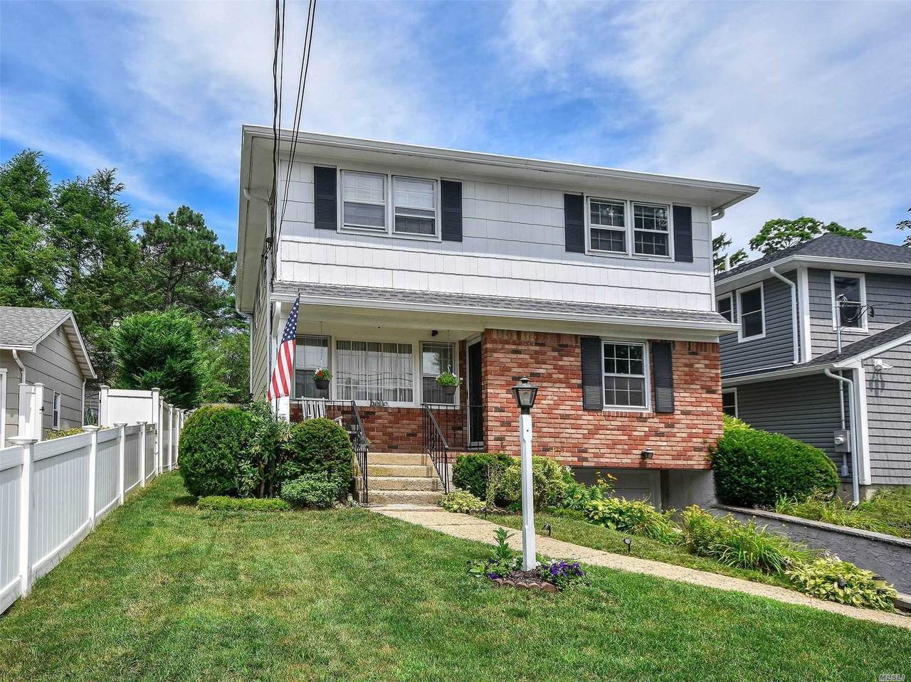10 Leonard Place - Photo 1