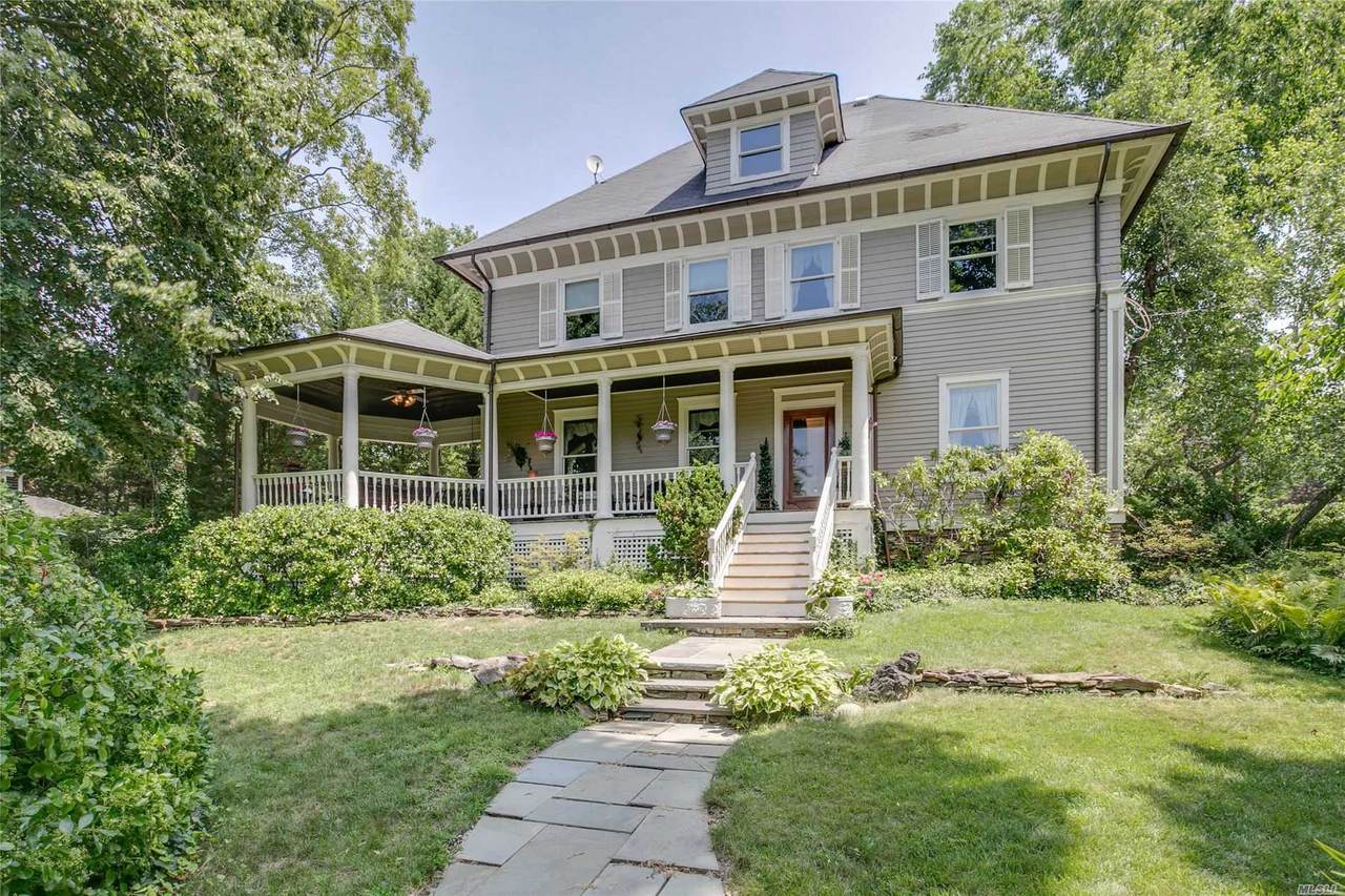112 Downing Avenue - Photo 1