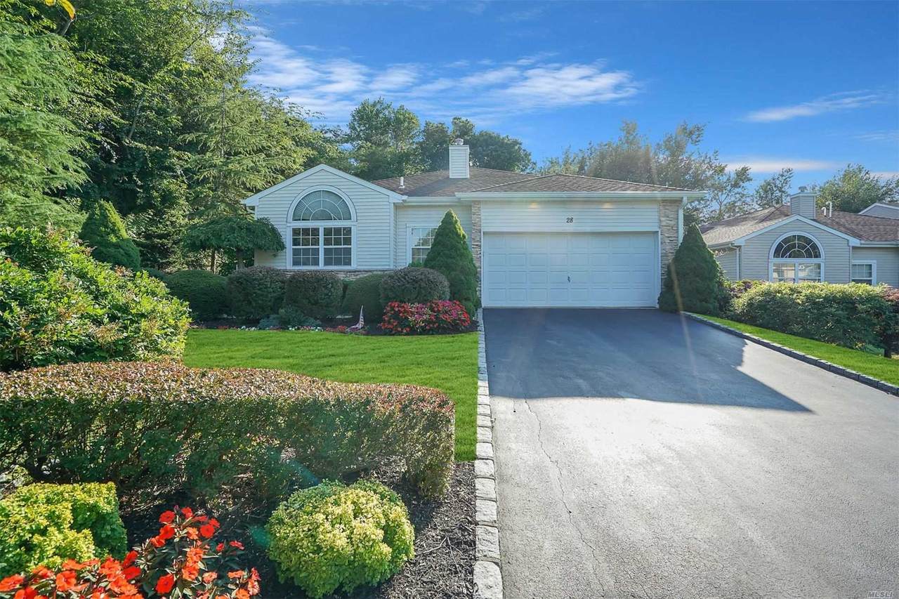 28 Hamlet Drive - Photo 1