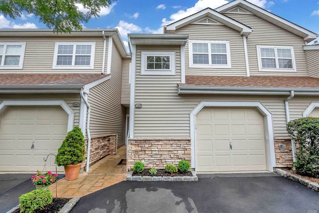 143 Carriage Lane - Photo 1