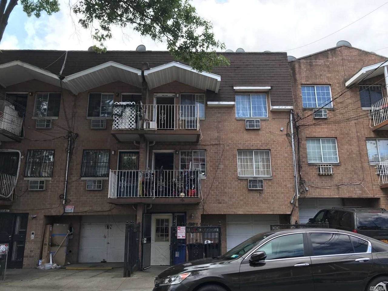 57-40 Van Doren Street - Photo 1