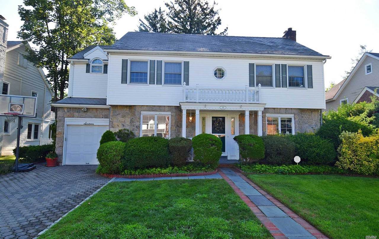 16 Cambridge Lane - Photo 1