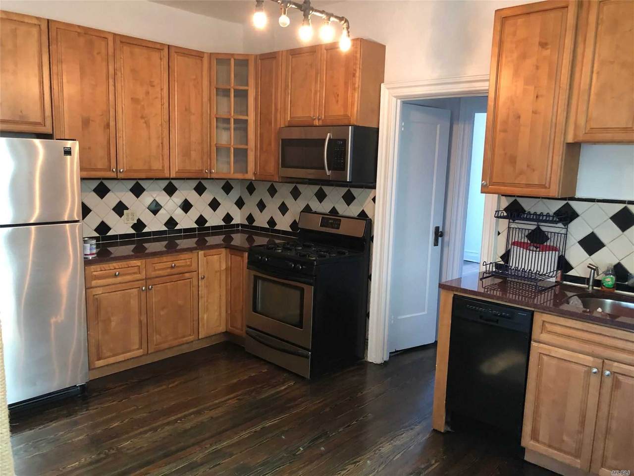 580 Grand St - Photo 1