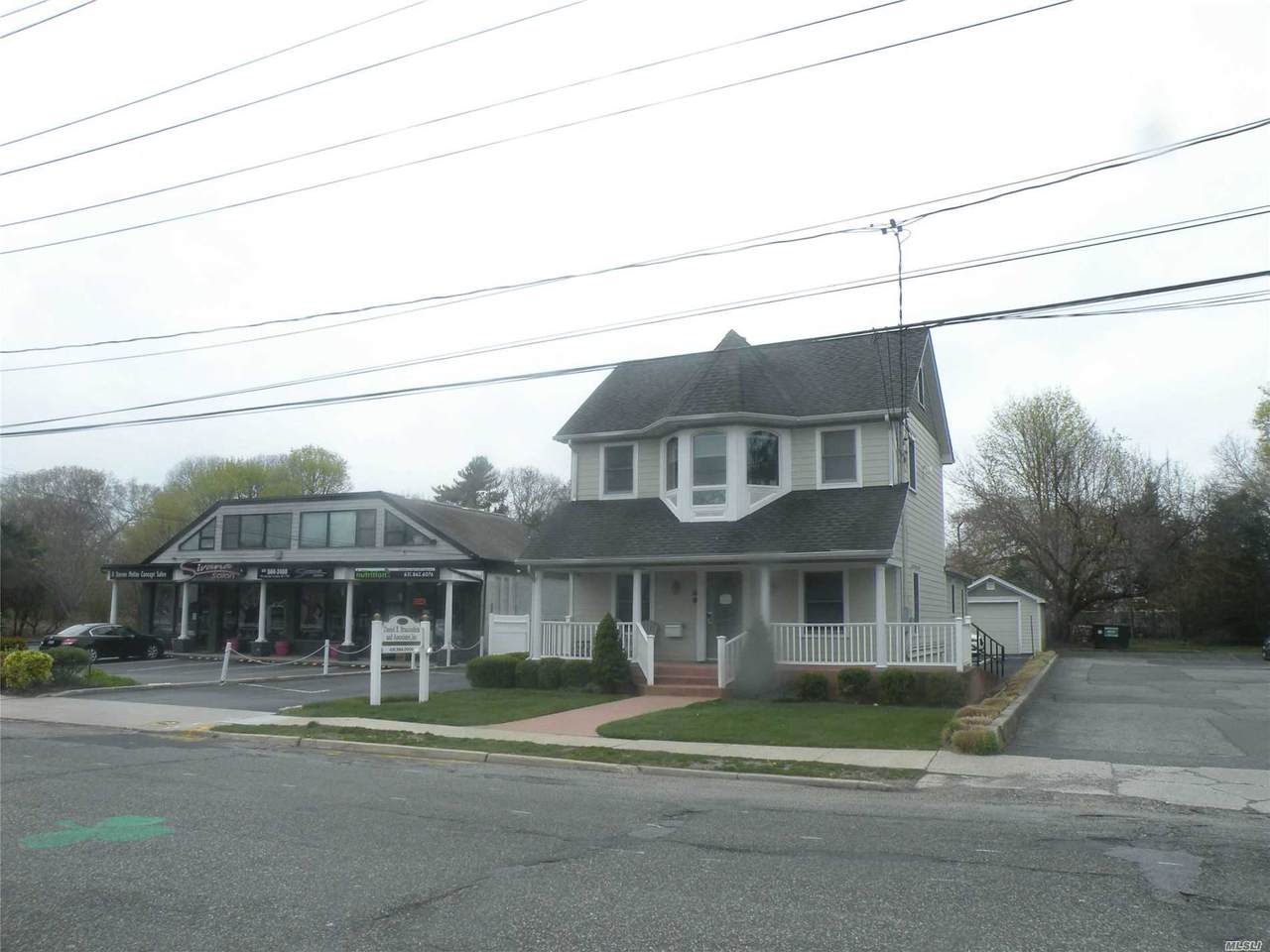 312 Lake - Photo 1