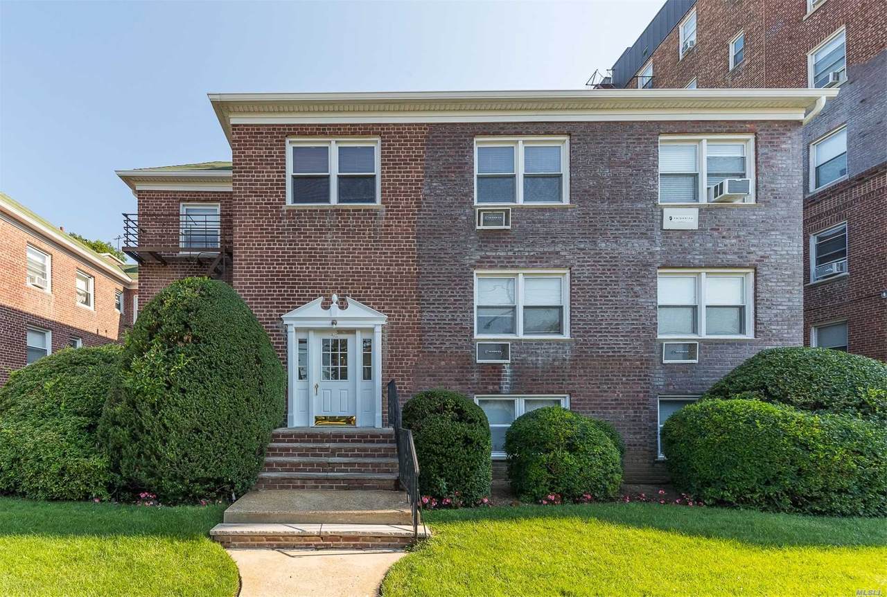45 Grand Avenue - Photo 1