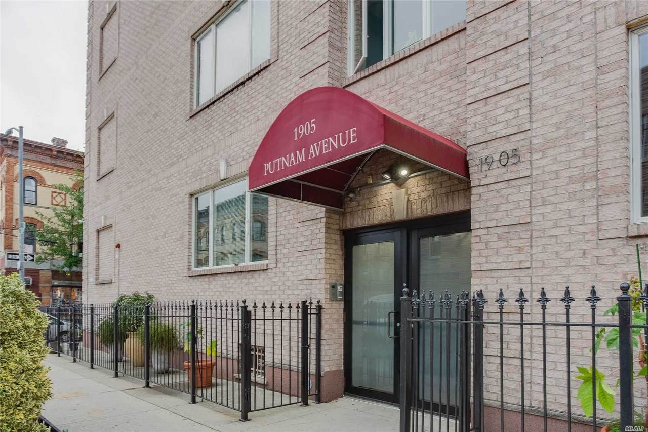 1905 Putnam Avenue - Photo 1