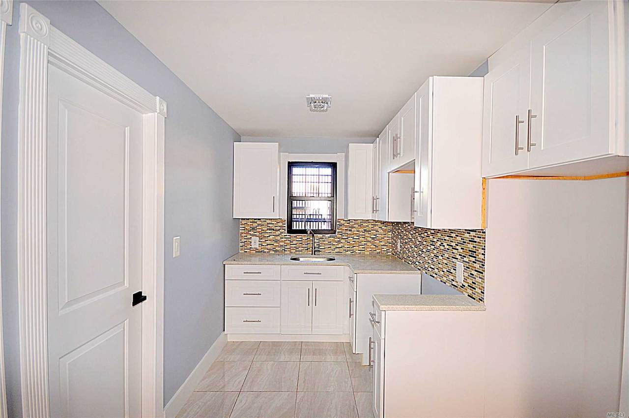 80-80 Cypress Avenue - Photo 1