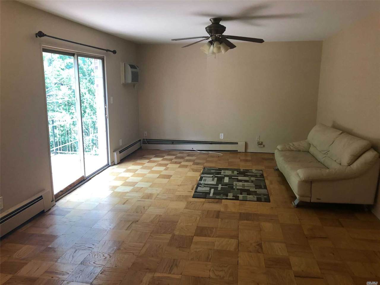 813 Towne House Vlg - Photo 1