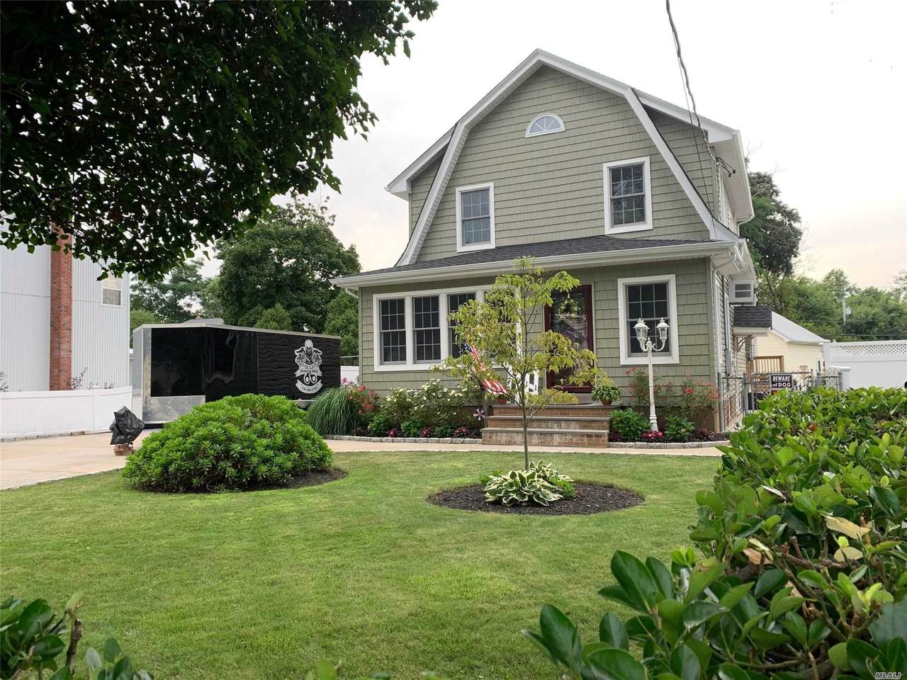 2911 Beltagh Avenue - Photo 1