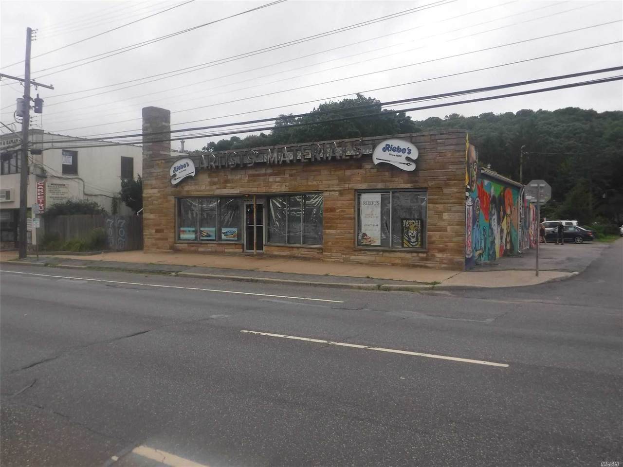 701 Walt Whitman Road - Photo 1