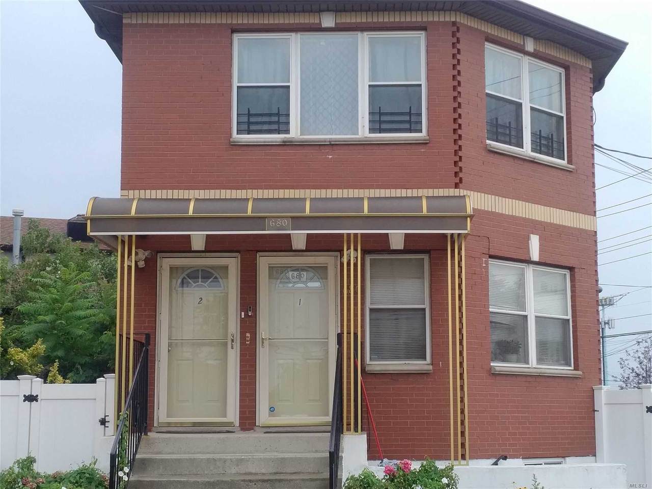 680 Wortman Avenue - Photo 1