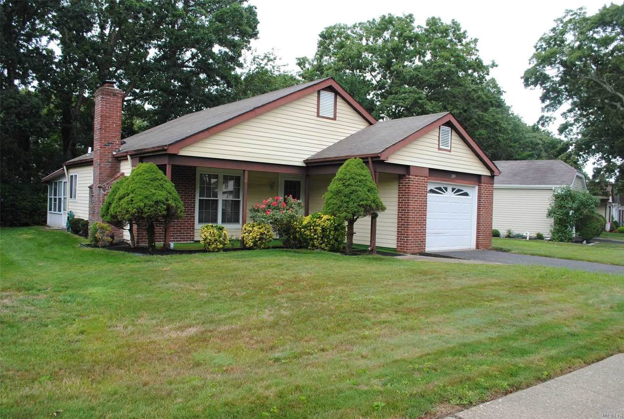 209 Belfast Lane - Photo 1