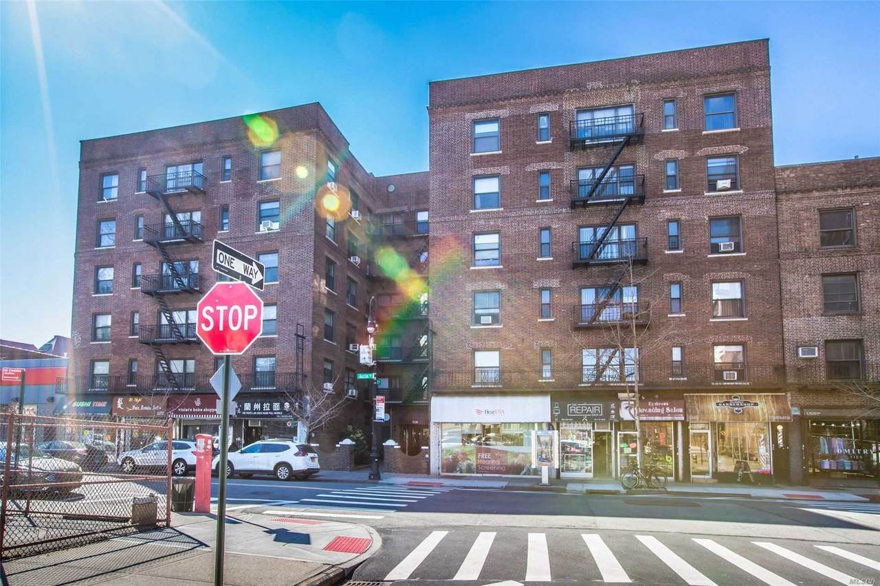 72-34 Austin Street - Photo 1