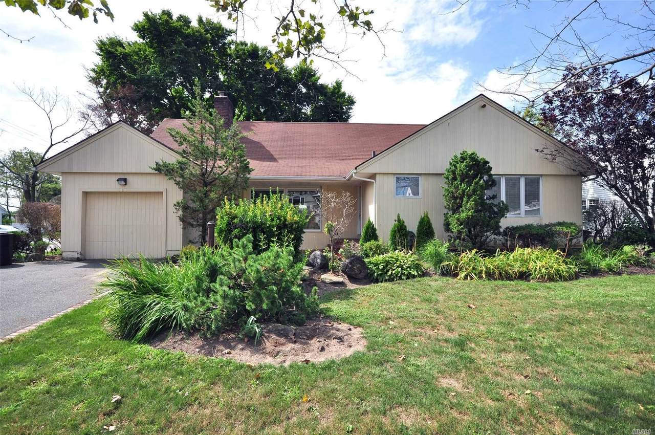 1 Thompson Drive - Photo 1