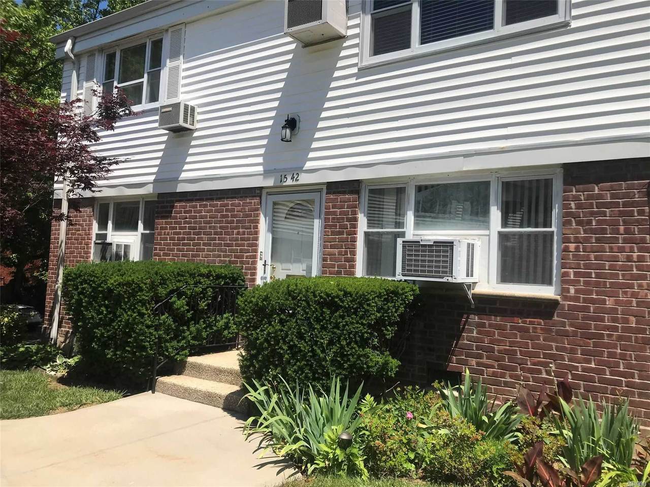 15-42 212 Street - Photo 1