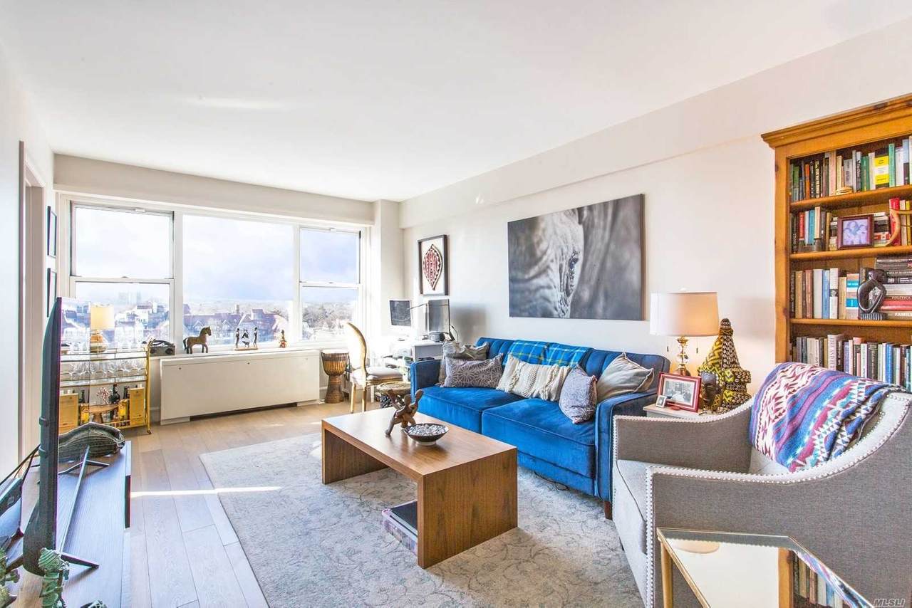 107-40 Queens Boulevard - Photo 1