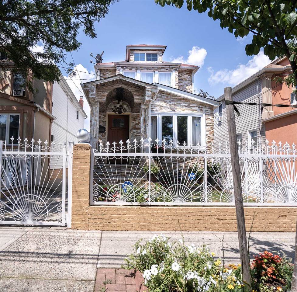 115-30 118th Street - Photo 1
