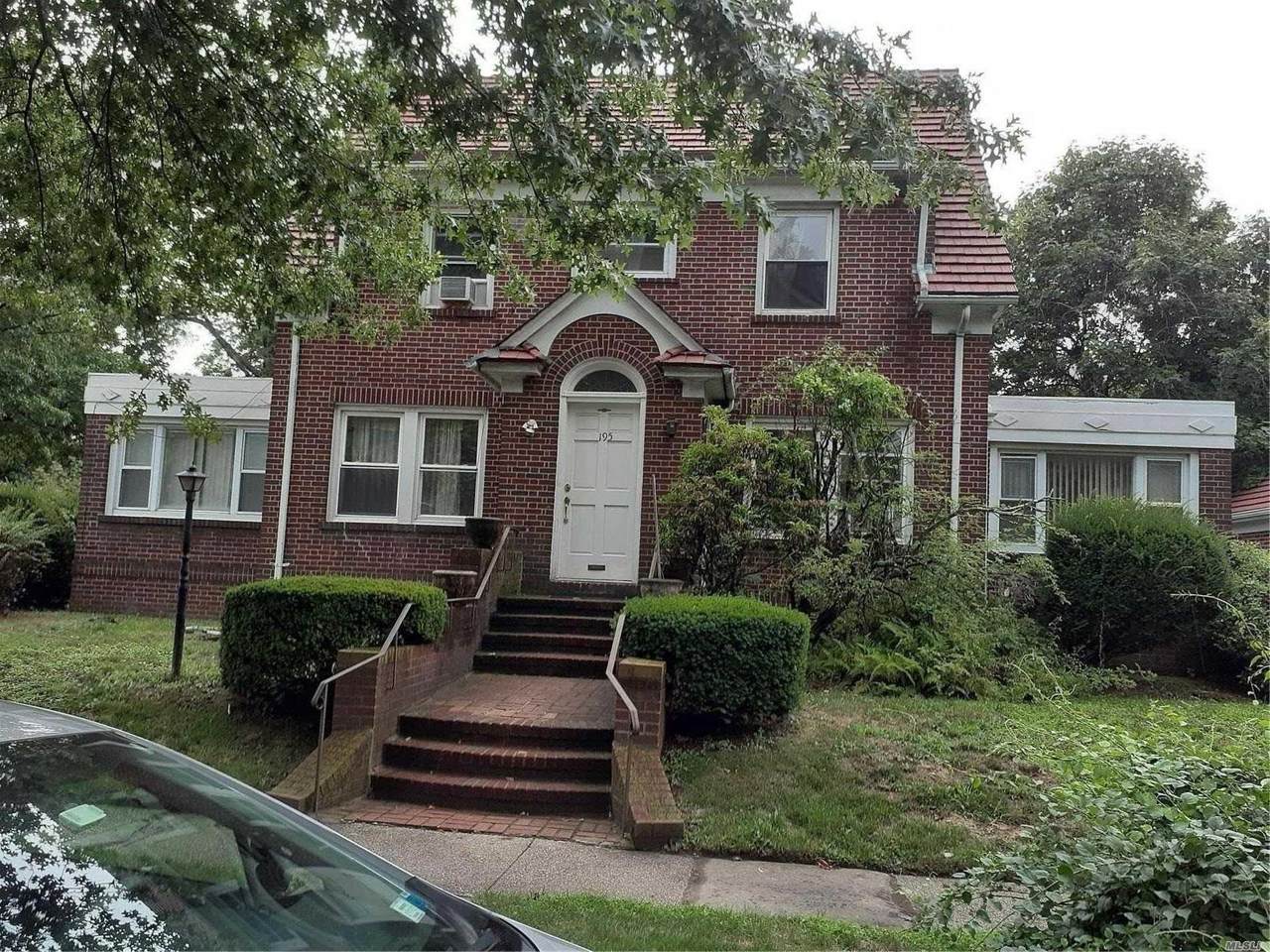 195 Ascan Ave - Photo 1