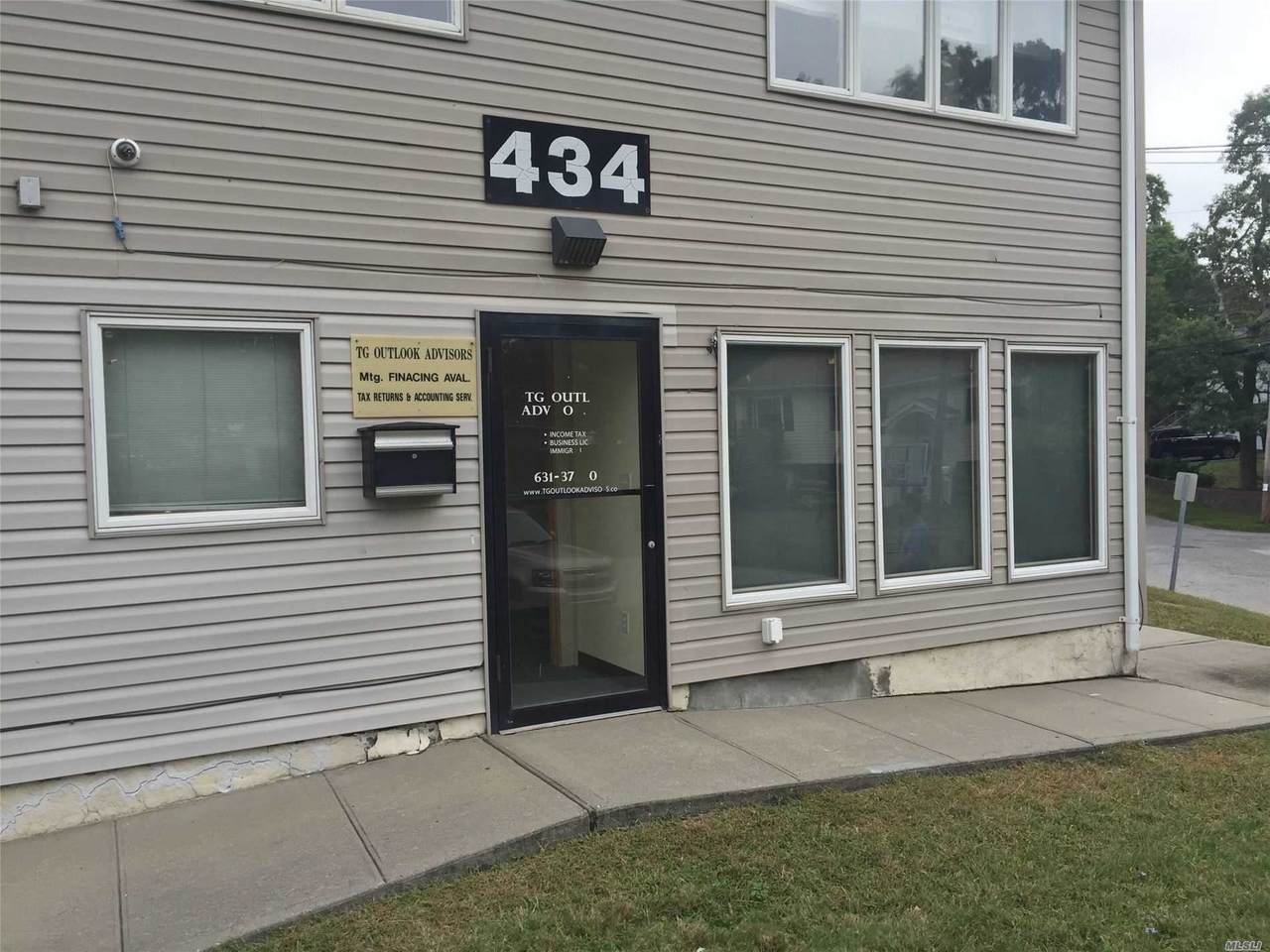 434 Sunrise Highway - Photo 1