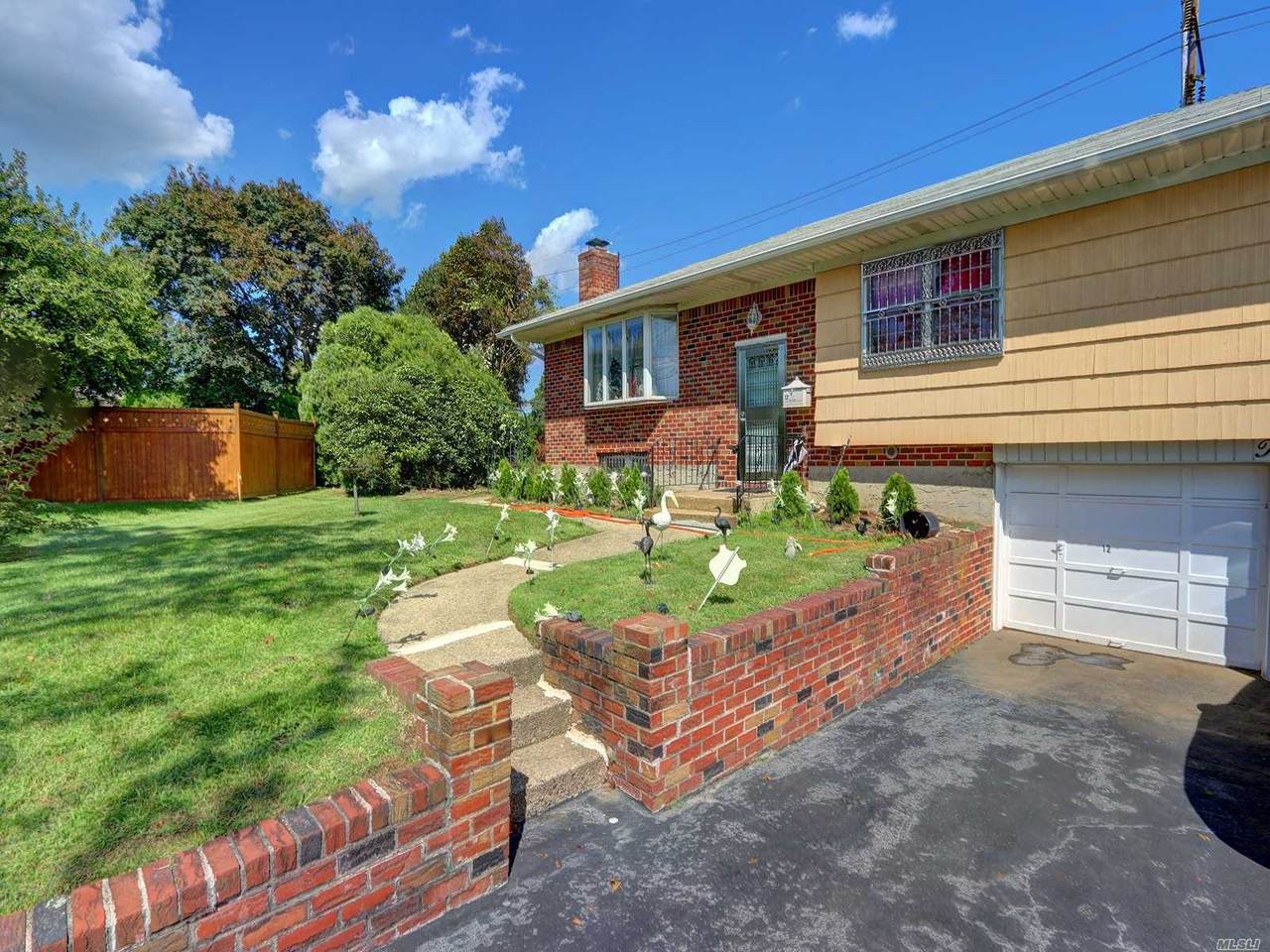 12 Hilton Court - Photo 1