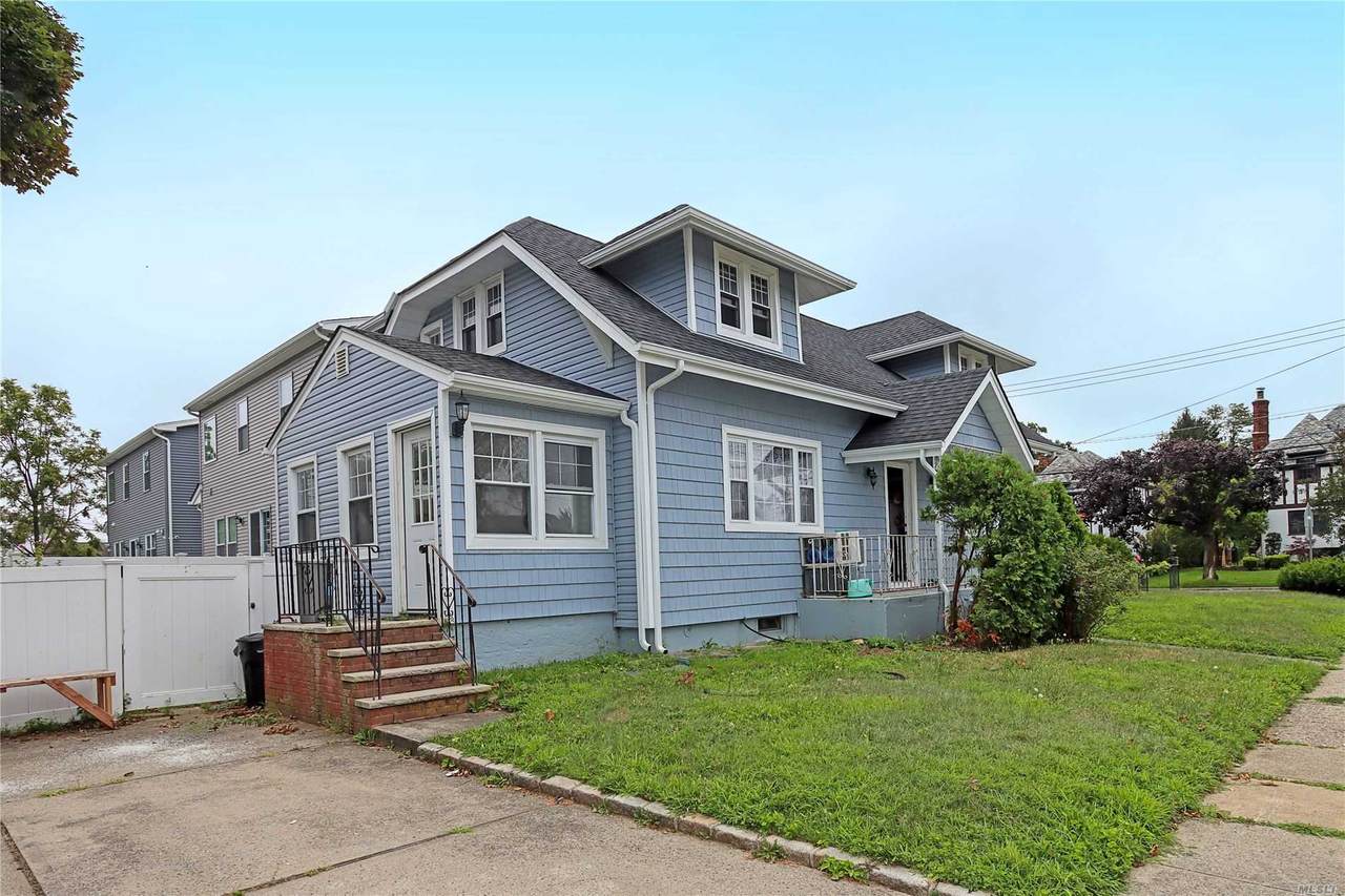 131 Gregory Avenue - Photo 1