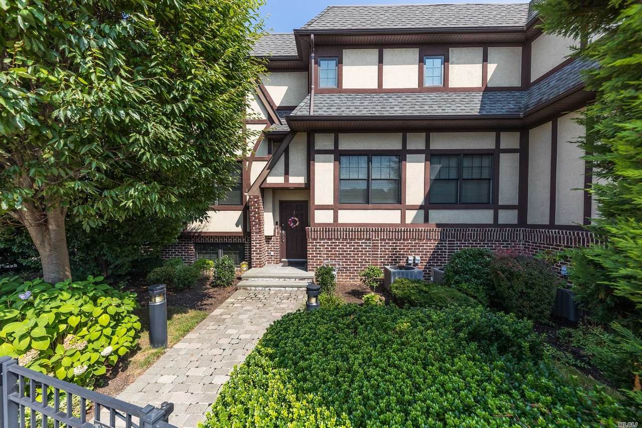 25 Lenox Road - Photo 1